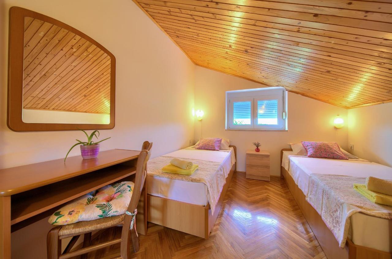 Apartment Lipovac Malinska Eksteriør bilde