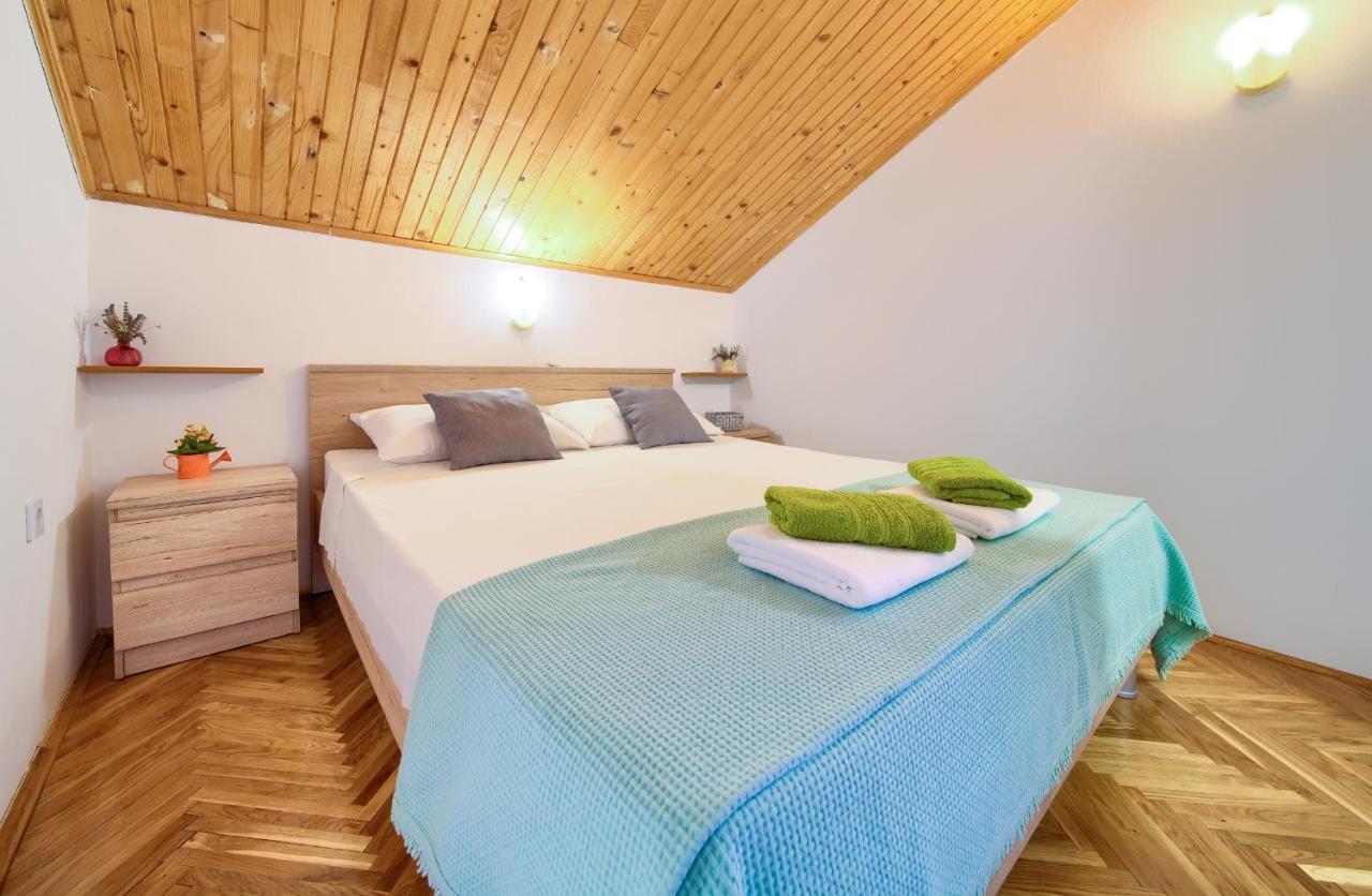 Apartment Lipovac Malinska Eksteriør bilde