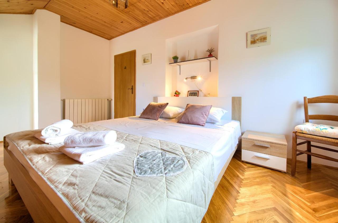 Apartment Lipovac Malinska Eksteriør bilde
